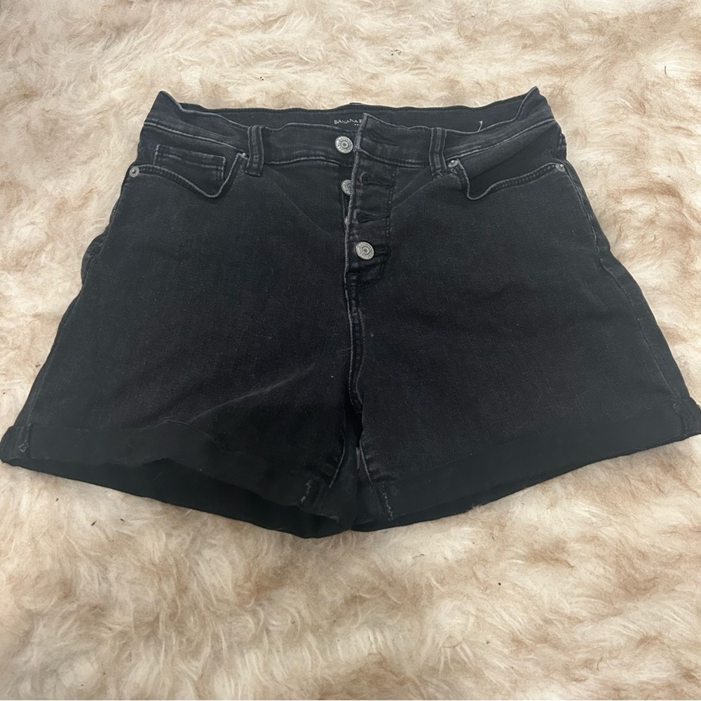 BANANA REPUBLIC JEAN SHORTS